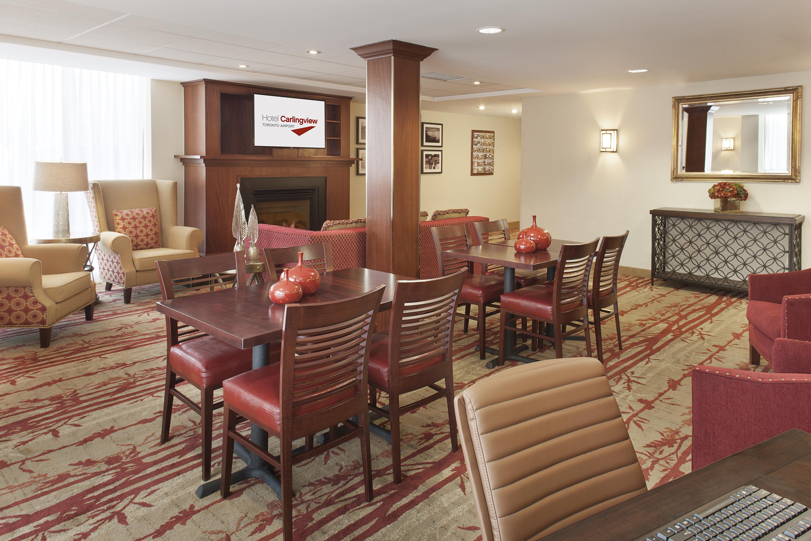 Hotel Carlingview Toronto Airport Місісаґа Екстер'єр фото