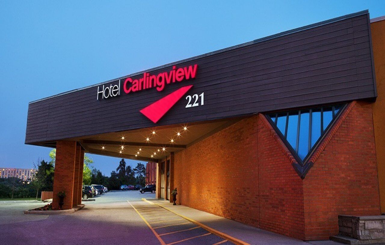 Hotel Carlingview Toronto Airport Місісаґа Екстер'єр фото